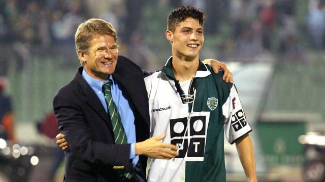 kaiyun-C罗恩师：C罗推动体育发展，温格有本厚实的C罗档案