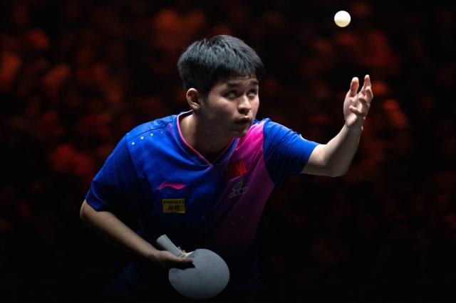 1727969384775091078.jpg (体育)(2)乒乓球——WTT中国大满贯:林诗栋晋级八强XxjpseC007176_20241003_PEPFN0A001.jpg